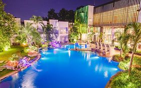 Aziza Paradise Hotel